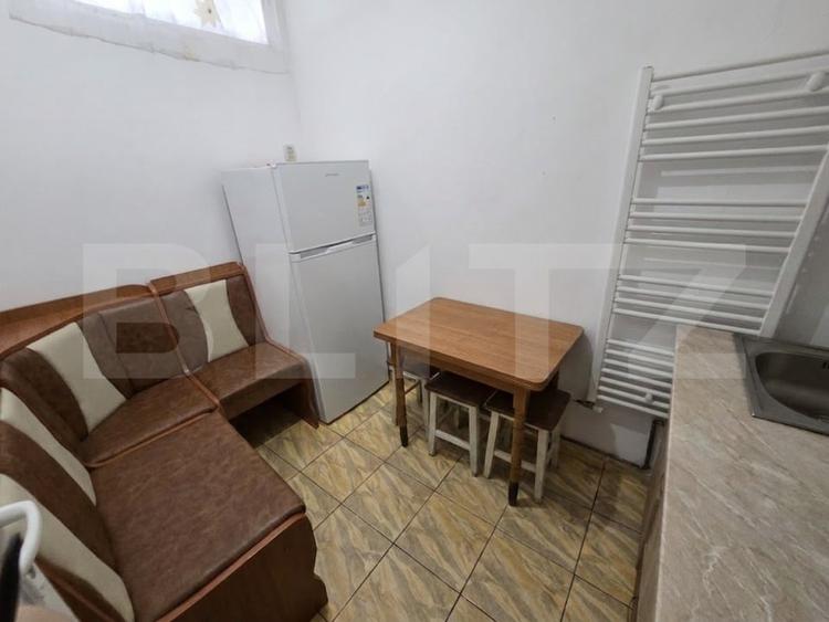 Garsoniera de vanzare, 24 mp, etaj 3, zona Micro 12 - 5
