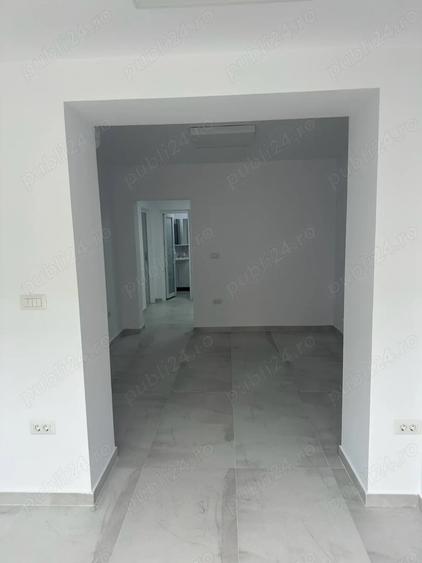 Spațiu comercial, de 90 mp, în Central