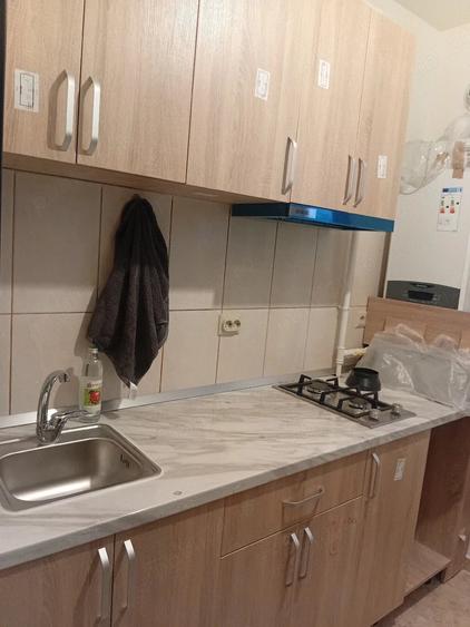 Apartament cu 2 camere decomandat în Apusului