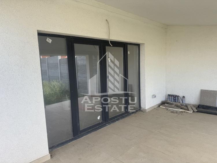 Duplex cu 4 camere cu Canalizare în Giarmata