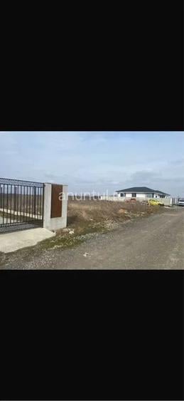 Teren de 780 mp, în Tunari