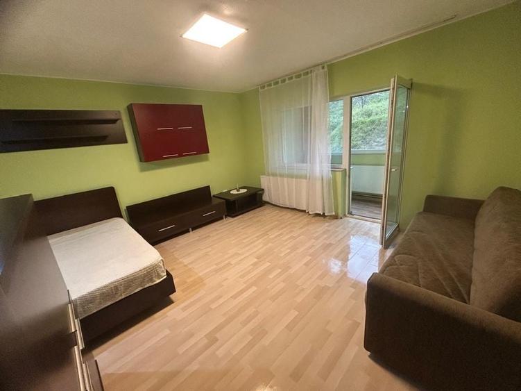 Garsonieră decomandată în Florești