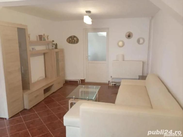 Casă cu 5 camere în Central