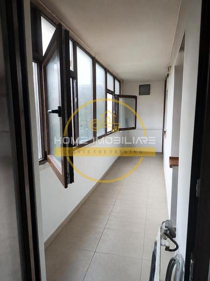 Apartament cu 2 camere decomandat în Nicolina