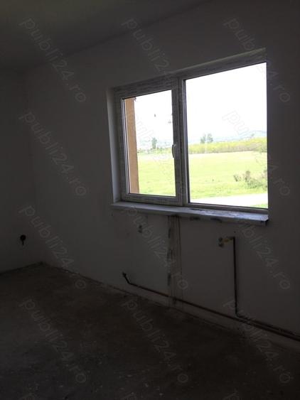 Casă cu 5 camere cu Teren 1400 Mp în Berceni