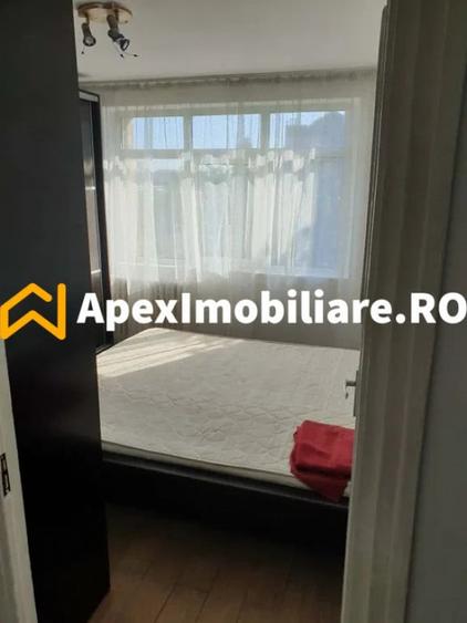 Apartament cu 2 camere semidecomandat în Grivița