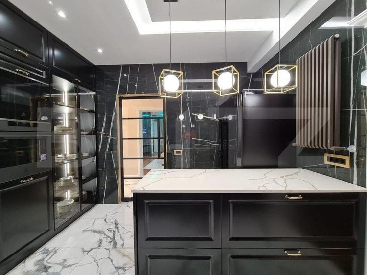 Apartament cu 3 camere decomandat, mobilat în Burdujeni