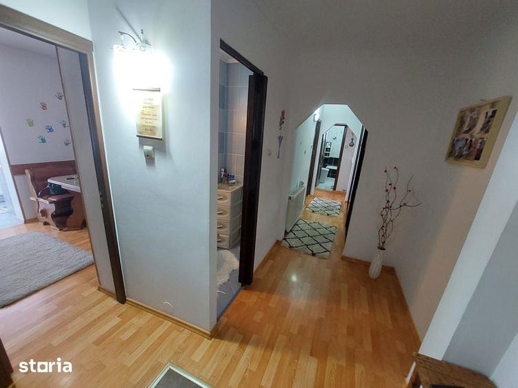 Apartament cu 3 camere în Vest