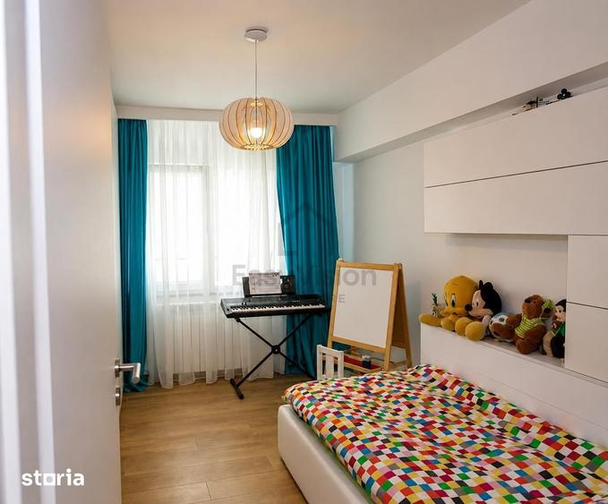 Apartament cu 3 camere decomandat în Grivița