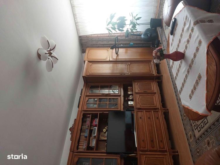 Casă cu 3 camere cu Teren 98 Mp în Central