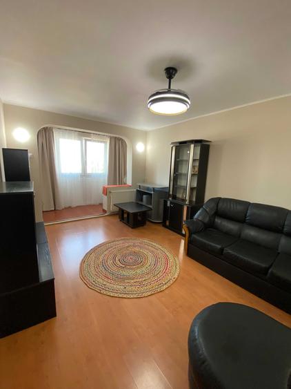 Apartament cu 2 camere decomandat în Podu Roș