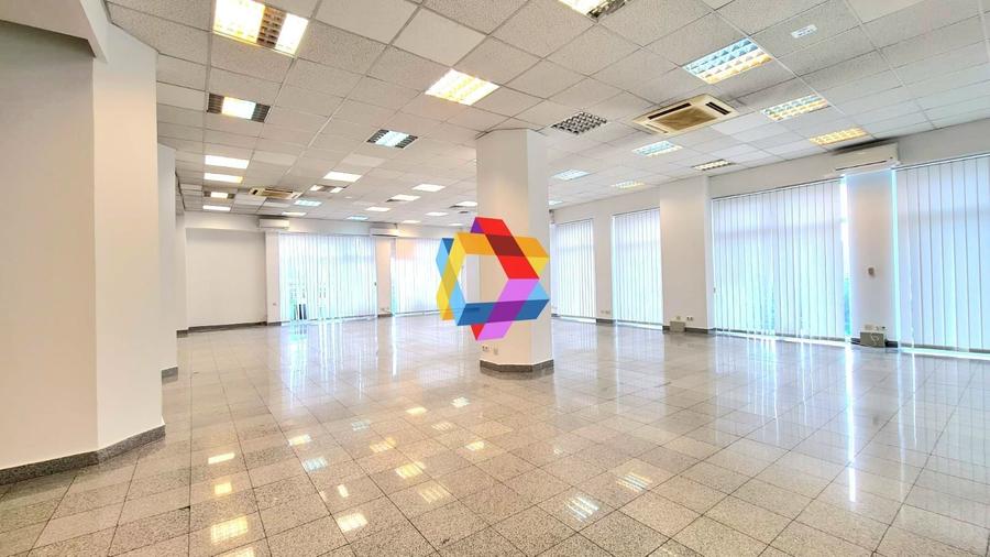 Birou, de 450 mp, în Centrul Civic