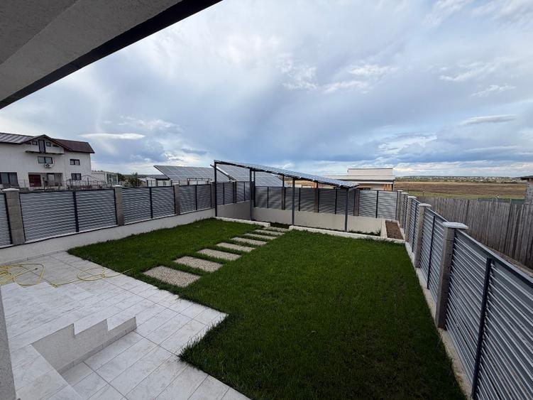 Casă individuală cu 4 camere cu Teren 415 Mp în Bălăceanca