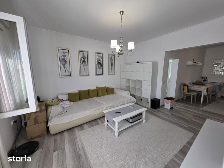 Apartament cu 4 camere în Armeneasca