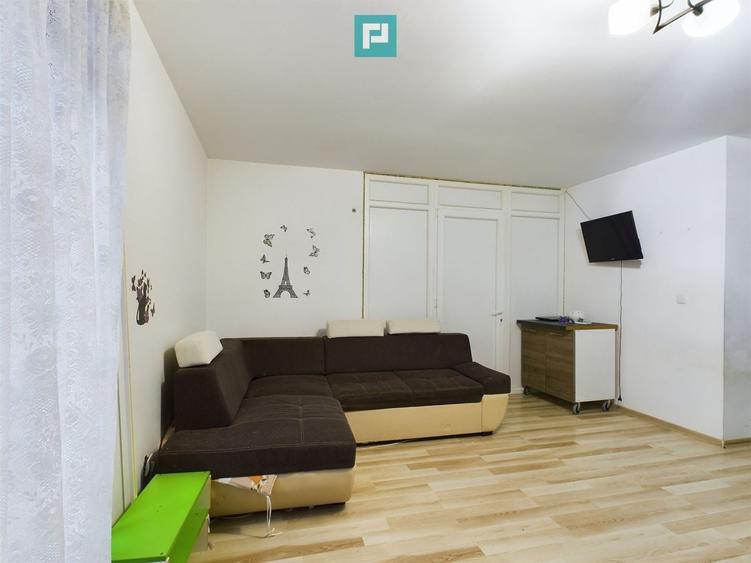 Apartament cu 2 camere semidecomandat în Dumbrăvița