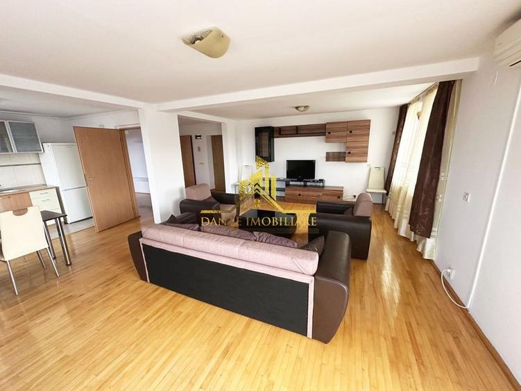 Apartament cu 3 camere semidecomandat, mobilat în Zorilor