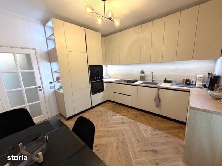 Casă cu 4 camere cu Teren 320 Mp în Central