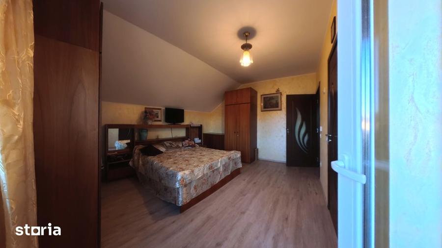 Casă cu 4 camere cu Teren 486 Mp în Central
