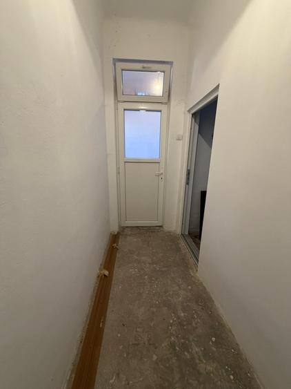 Apartament cu 2 camere semidecomandat în Victoriei