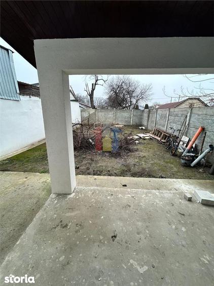 Casă cu 4 camere cu Canalizare în Radu Negru