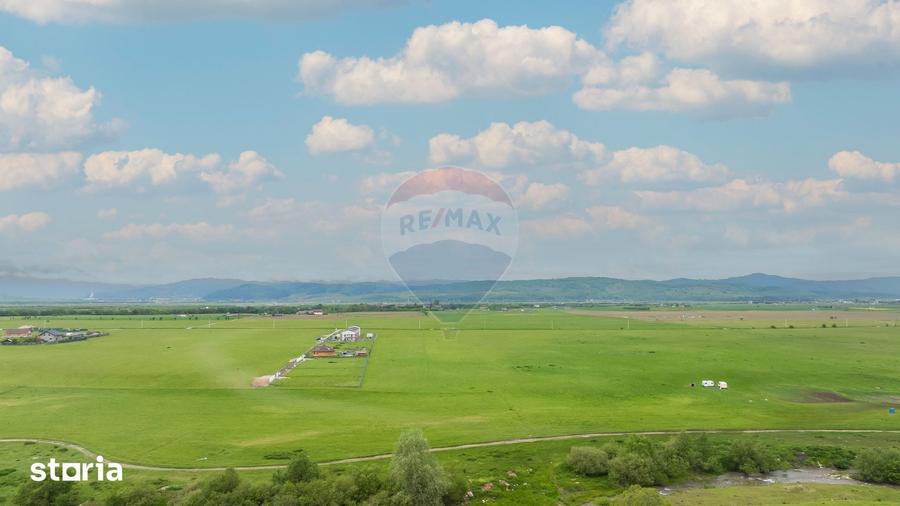 Teren de 3400 mp, în Central