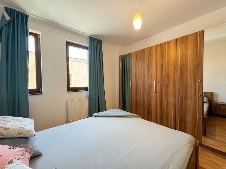 Apartament cu 2 camere semidecomandat, mobilat în Soarelui