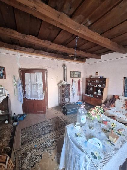 Casa cu teren urias (3.655 mp) in centrul satului Cenalos, com. Saniob la 3 km de Baile Sarcau - 1