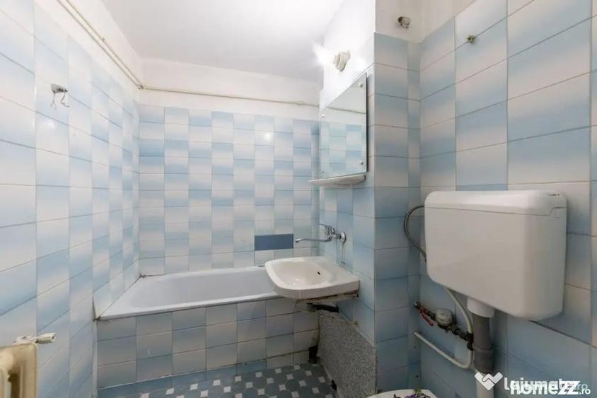Apartament cu 3 camere decomandat în Găvana