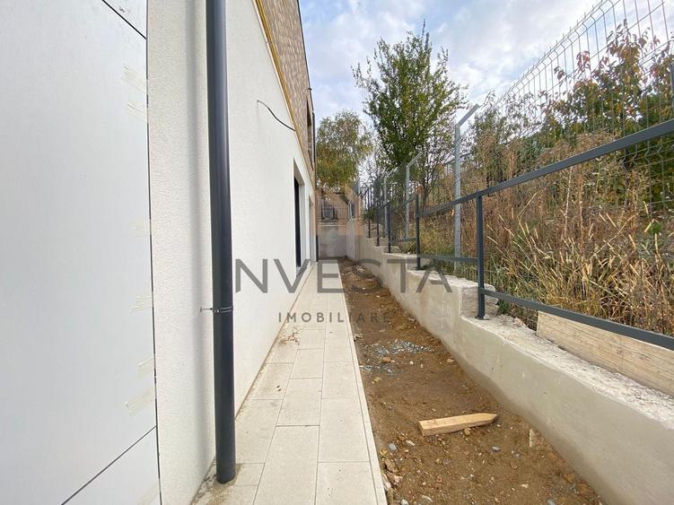 Duplex cu 4 camere cu Canalizare în Europa