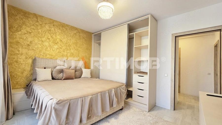 Apartament cu 3 camere decomandat în Tractorul