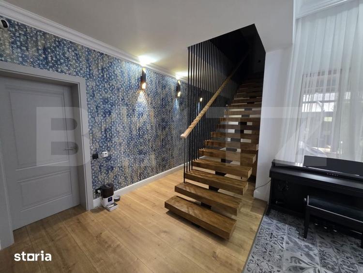 Casă cu 6 camere cu Teren 778 Mp în Păulești