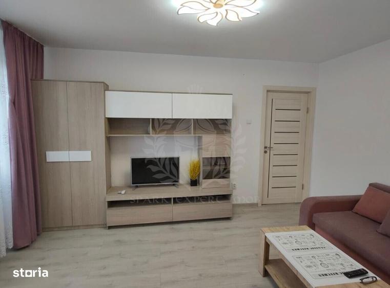 Apartament cu 2 camere semidecomandat, mobilat în Vest