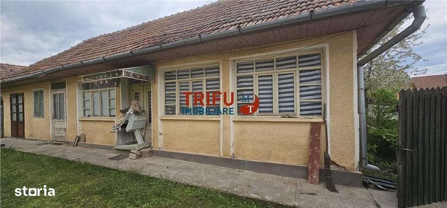 Casă cu 4 camere în Benic