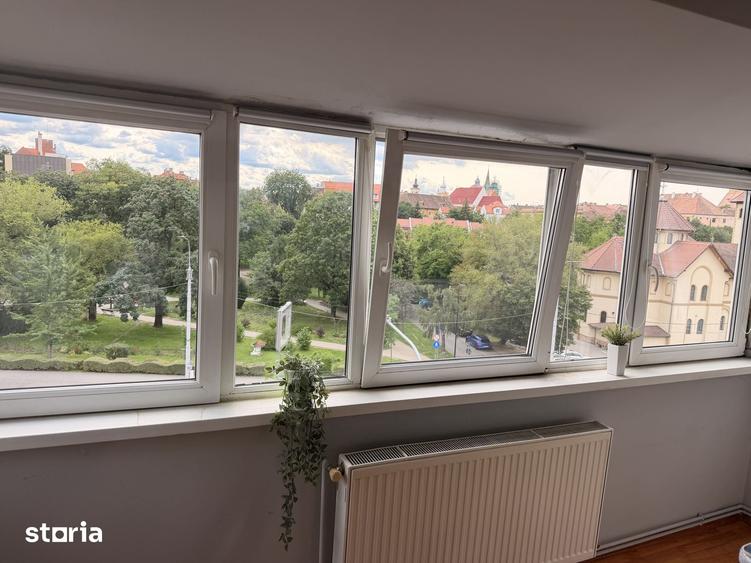 Apartament cu 3 camere în Tineretului