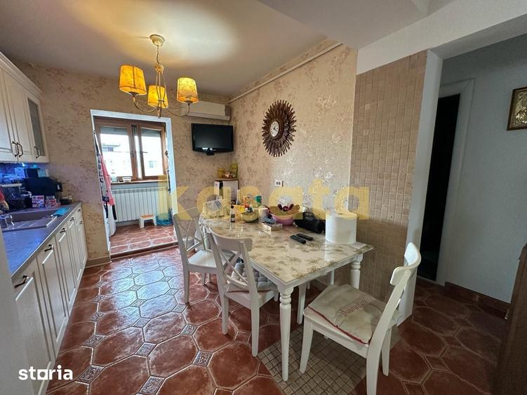 Apartament cu 3 camere decomandat în Crângași