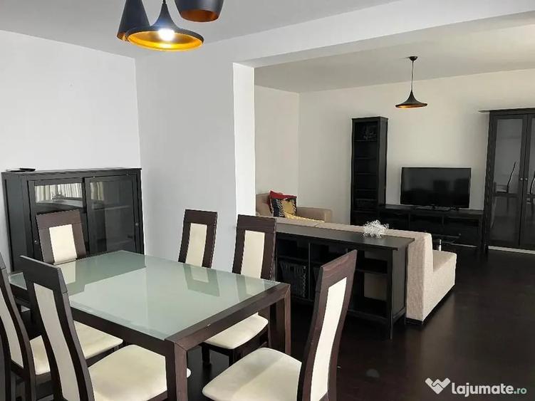 Apartament cu 4 camere decomandat în Spitalul Județean