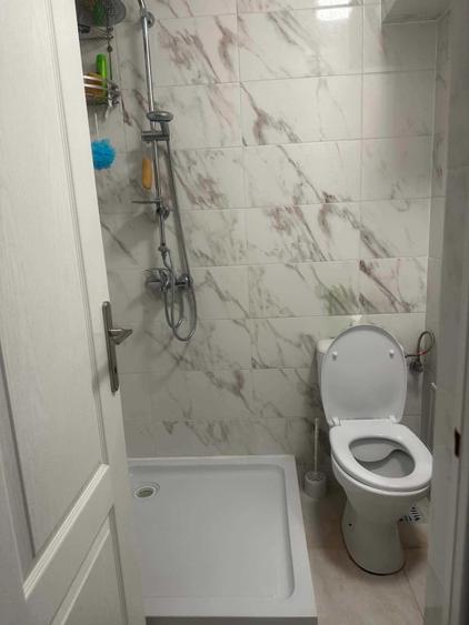 Apartament cu 4 camere decomandat în Păcurari