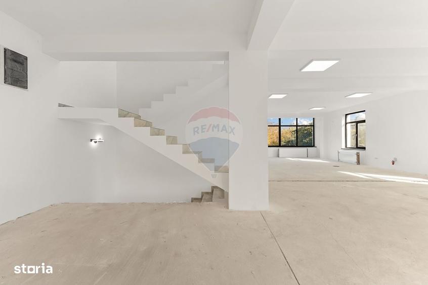 Spațiu comercial, de 410 mp, în Crevedia