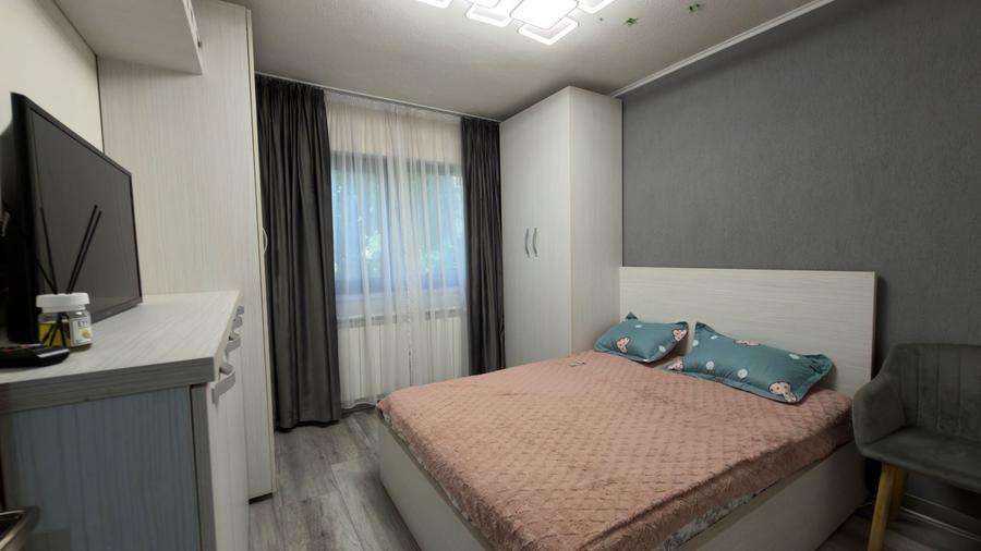 Apartament cu 3 camere decomandat în Giurgiului