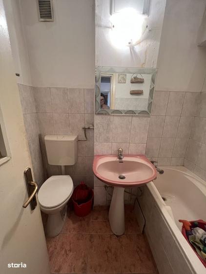Apartament cu 2 camere decomandat în Calea București