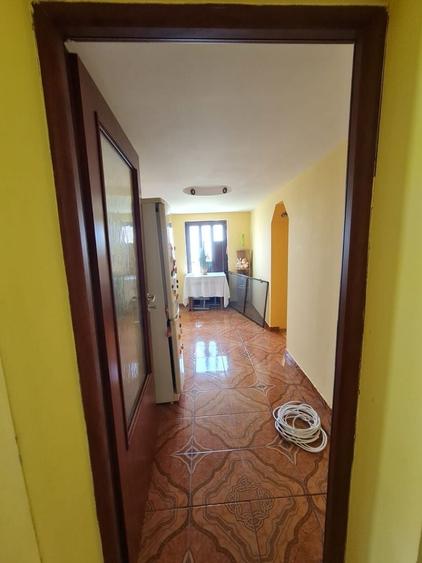 Casă cu 3 camere în Măgura