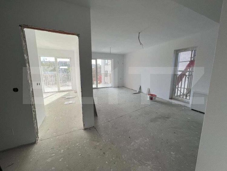 Apartament cu 2 camere decomandat în Cornitoiu
