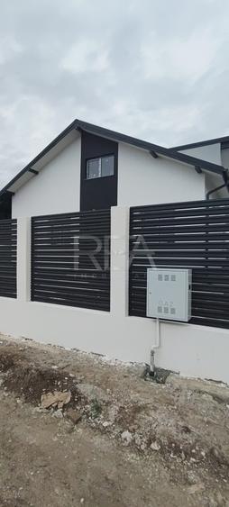 Casă individuală cu 4 camere cu Teren 362 Mp în Clinceni