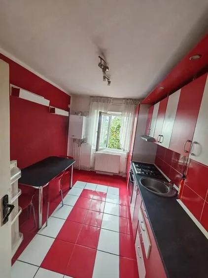 Apartament cu 2 camere semidecomandat în Podgoria