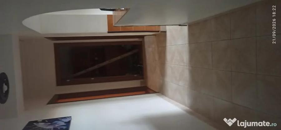 Apartament cu 2 camere decomandat în Alexeni