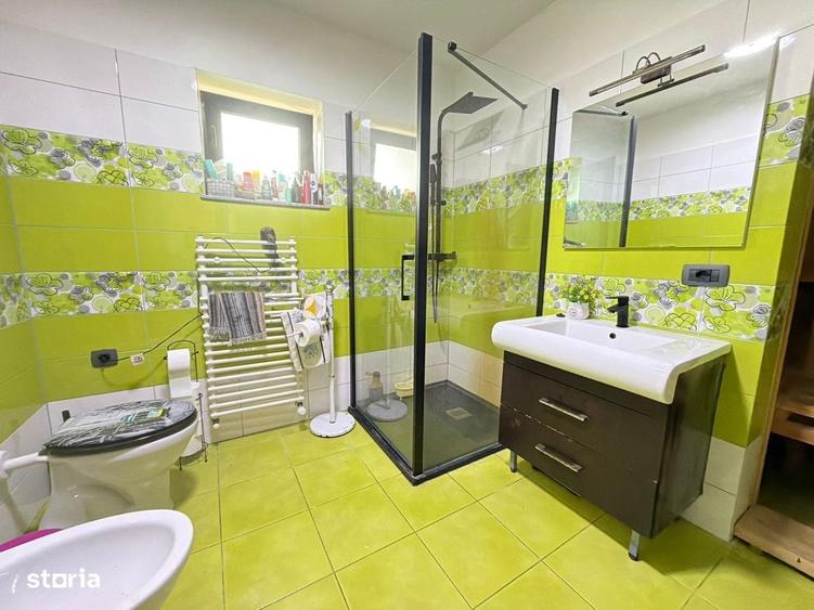 Casă cu 4 camere cu Teren 1700 Mp în Hemeiuș