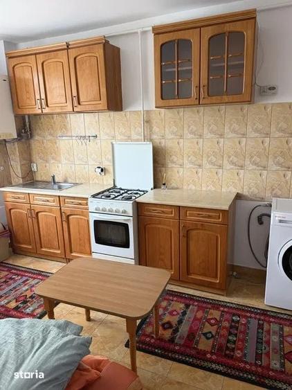 Apartament cu 2 camere decomandat în Între Lacuri
