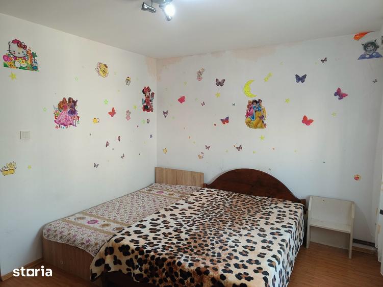 Apartament cu 3 camere decomandat în 1 Mai