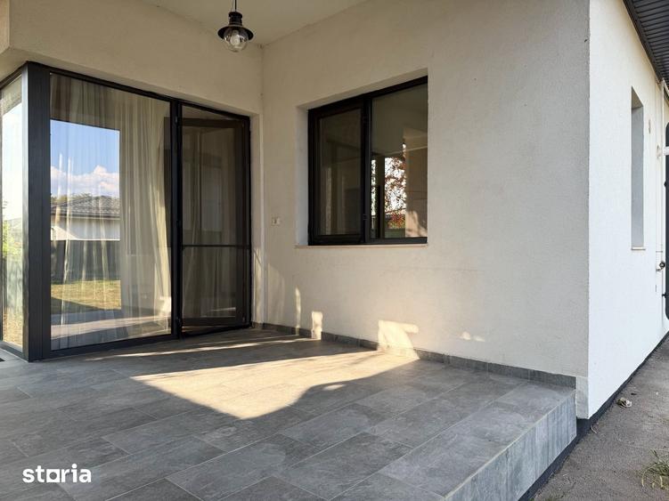 Casă cu 4 camere cu Teren 500 Mp în Corbeanca