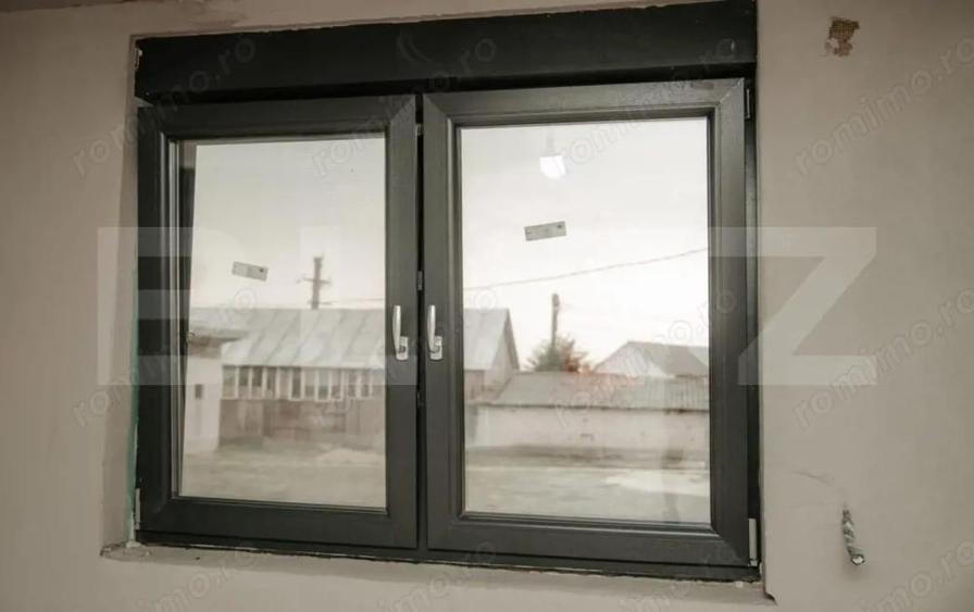 Casă cu 5 camere cu Teren 3588 Mp în Central